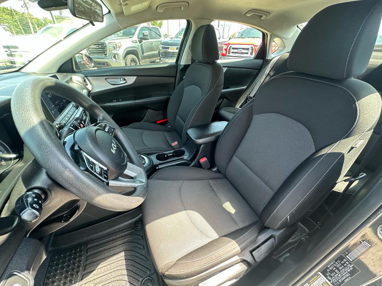 Kia Forte LX IVT 2023
