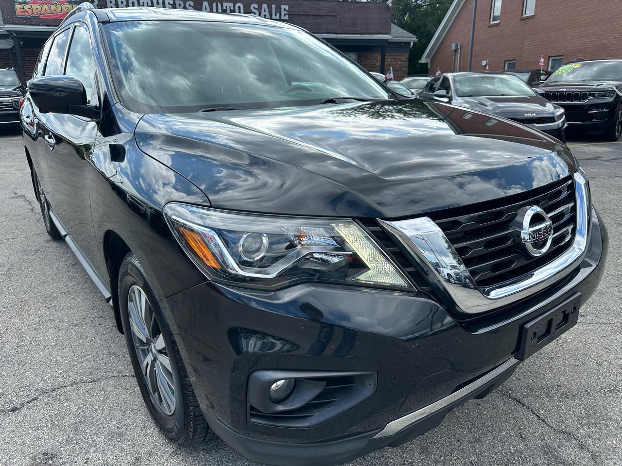 2017 Nissan Pathfinder 4x4 SL