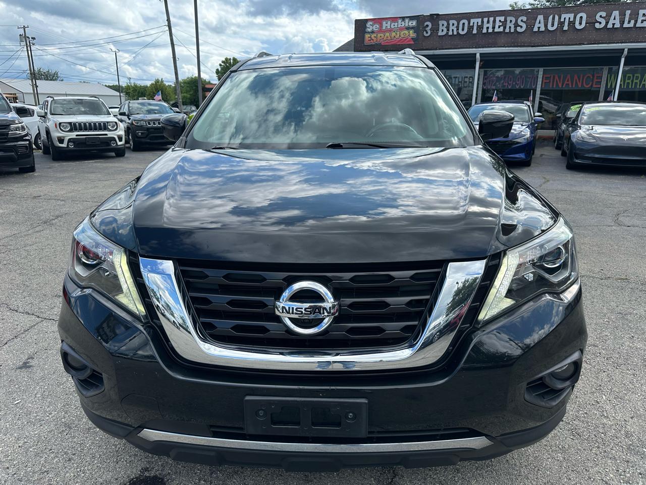 Nissan Pathfinder 4x4 SL 2017