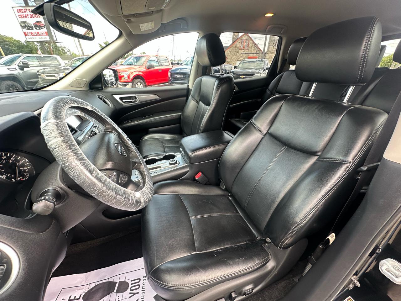 Nissan Pathfinder 4x4 SL 2017