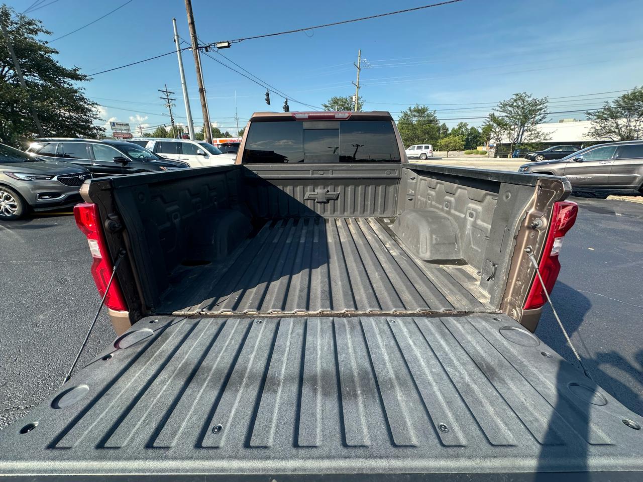 Chevrolet Silverado 1500 4WD Crew Cab 147" RST 2019