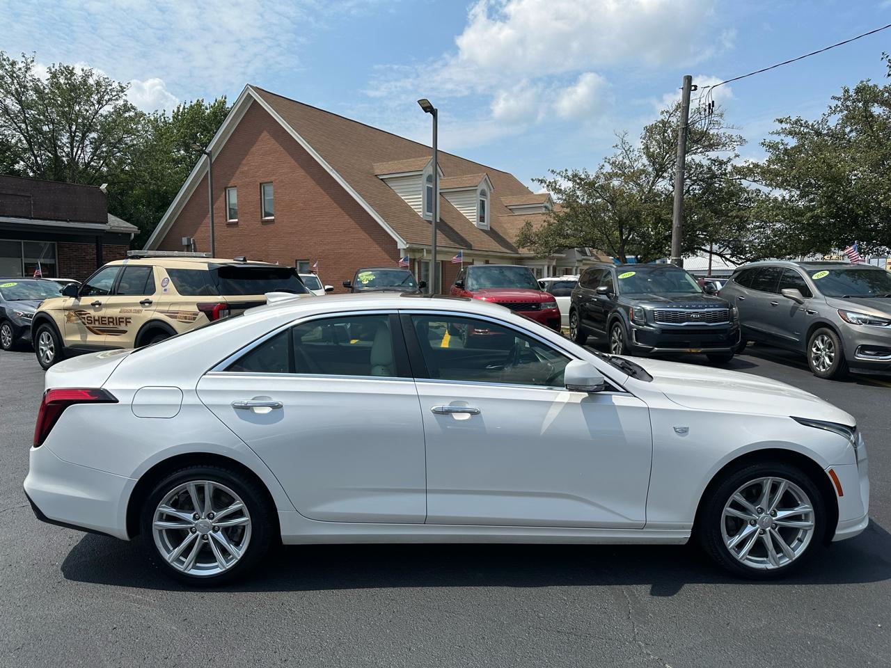 Cadillac CT4 4dr Sdn Luxury 2020