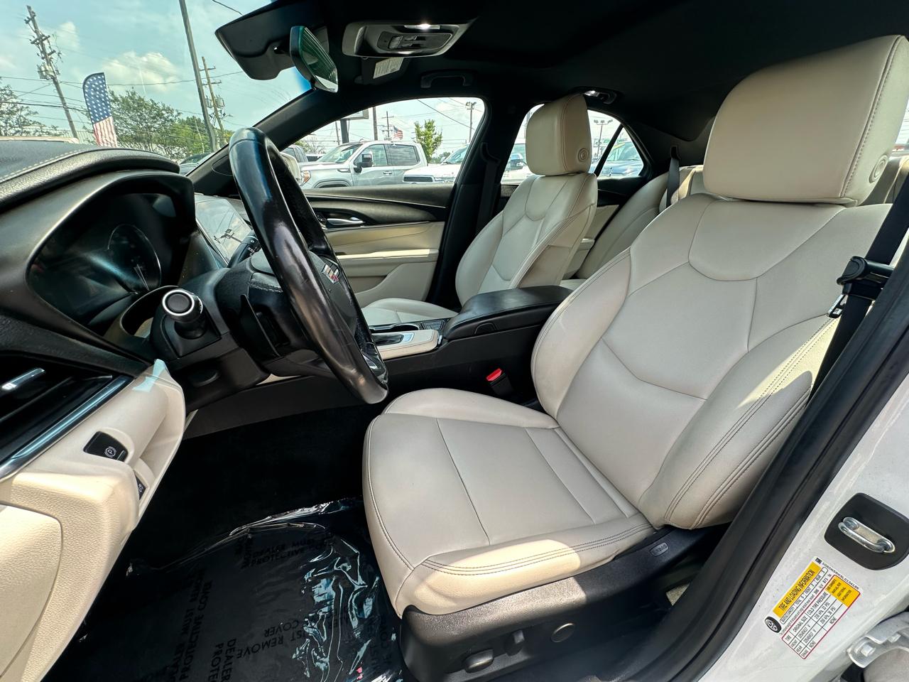 Cadillac CT4 4dr Sdn Luxury 2020