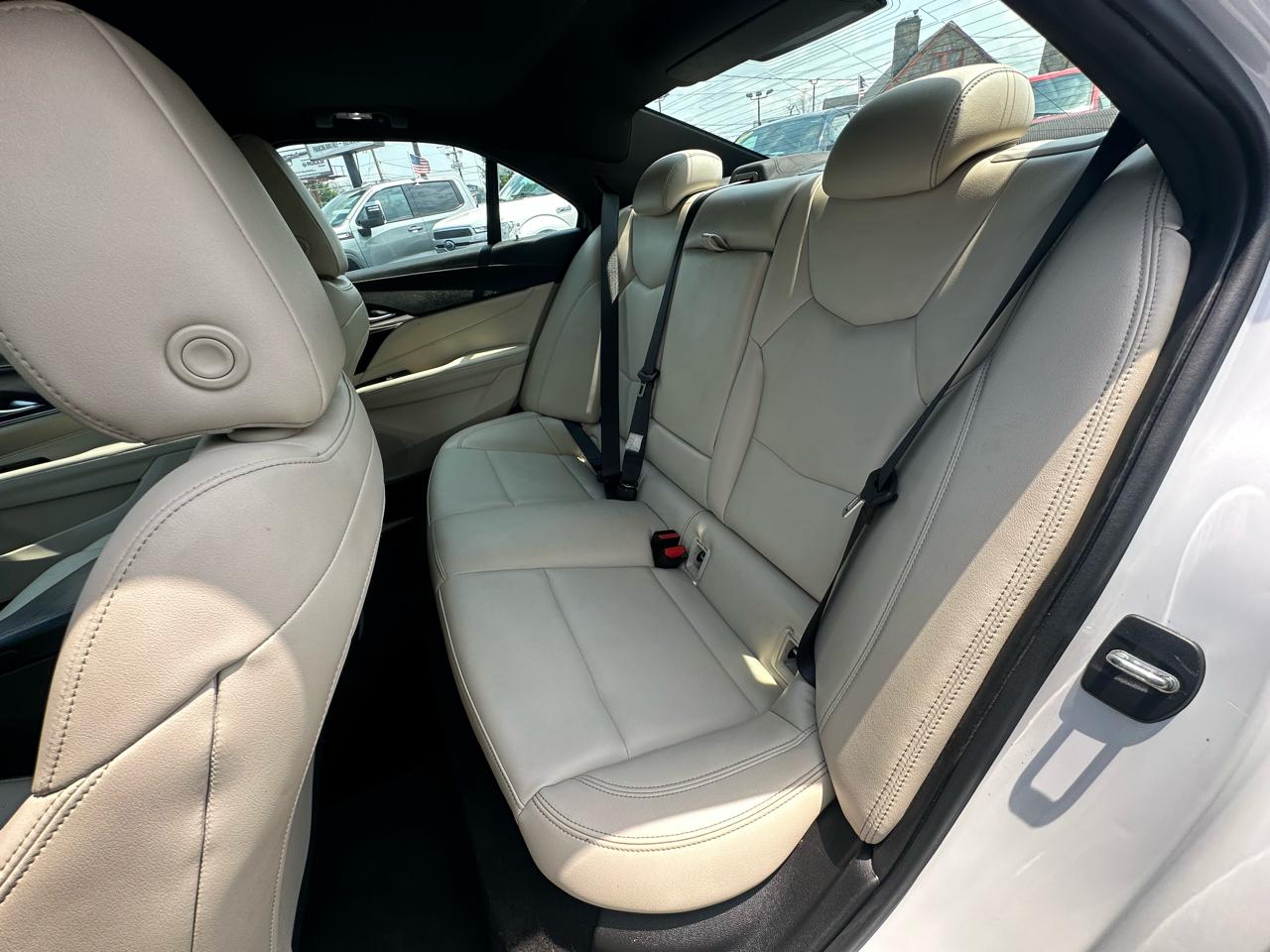 Cadillac CT4 4dr Sdn Luxury 2020