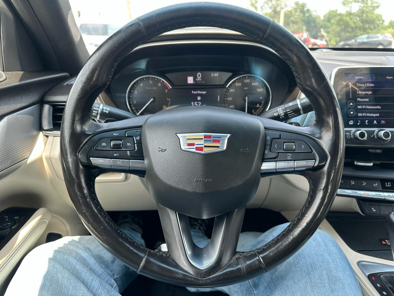 Cadillac CT4 4dr Sdn Luxury 2020