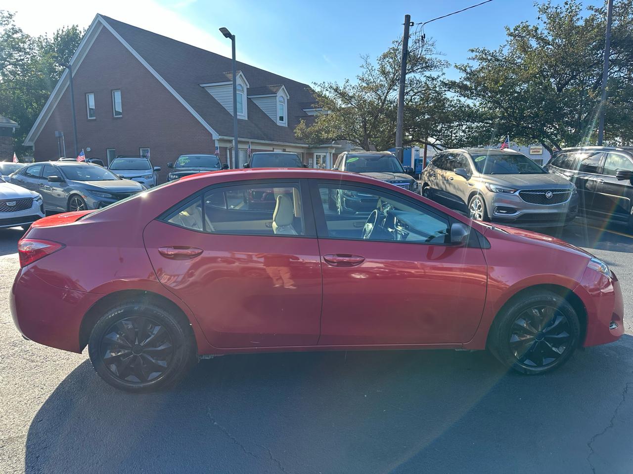 Toyota Corolla XLE CVT (Natl) 2019