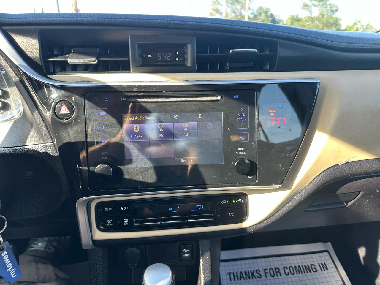 Toyota Corolla XLE CVT (Natl) 2019