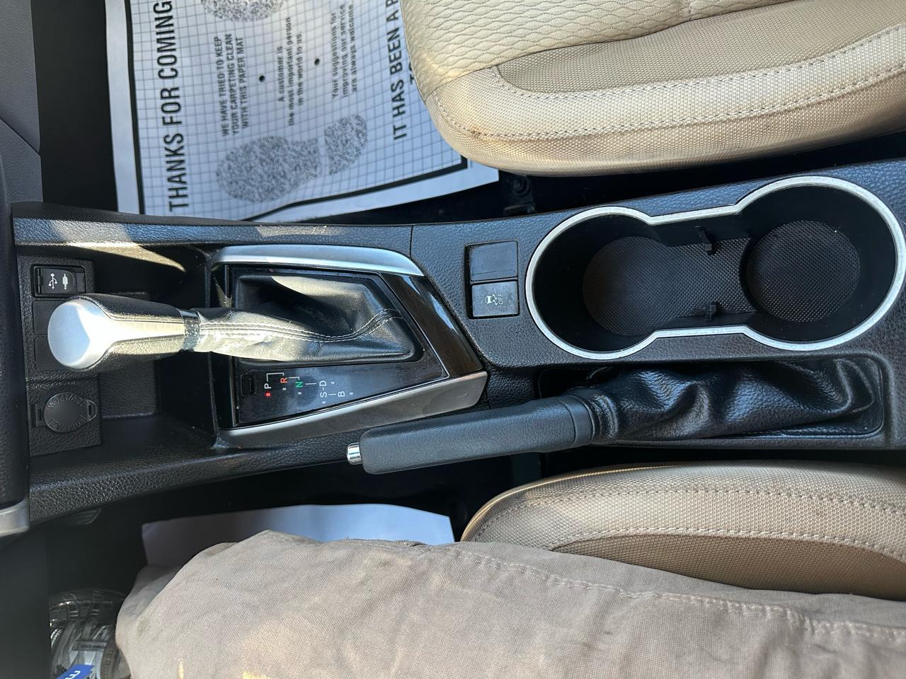 Toyota Corolla XLE CVT (Natl) 2019