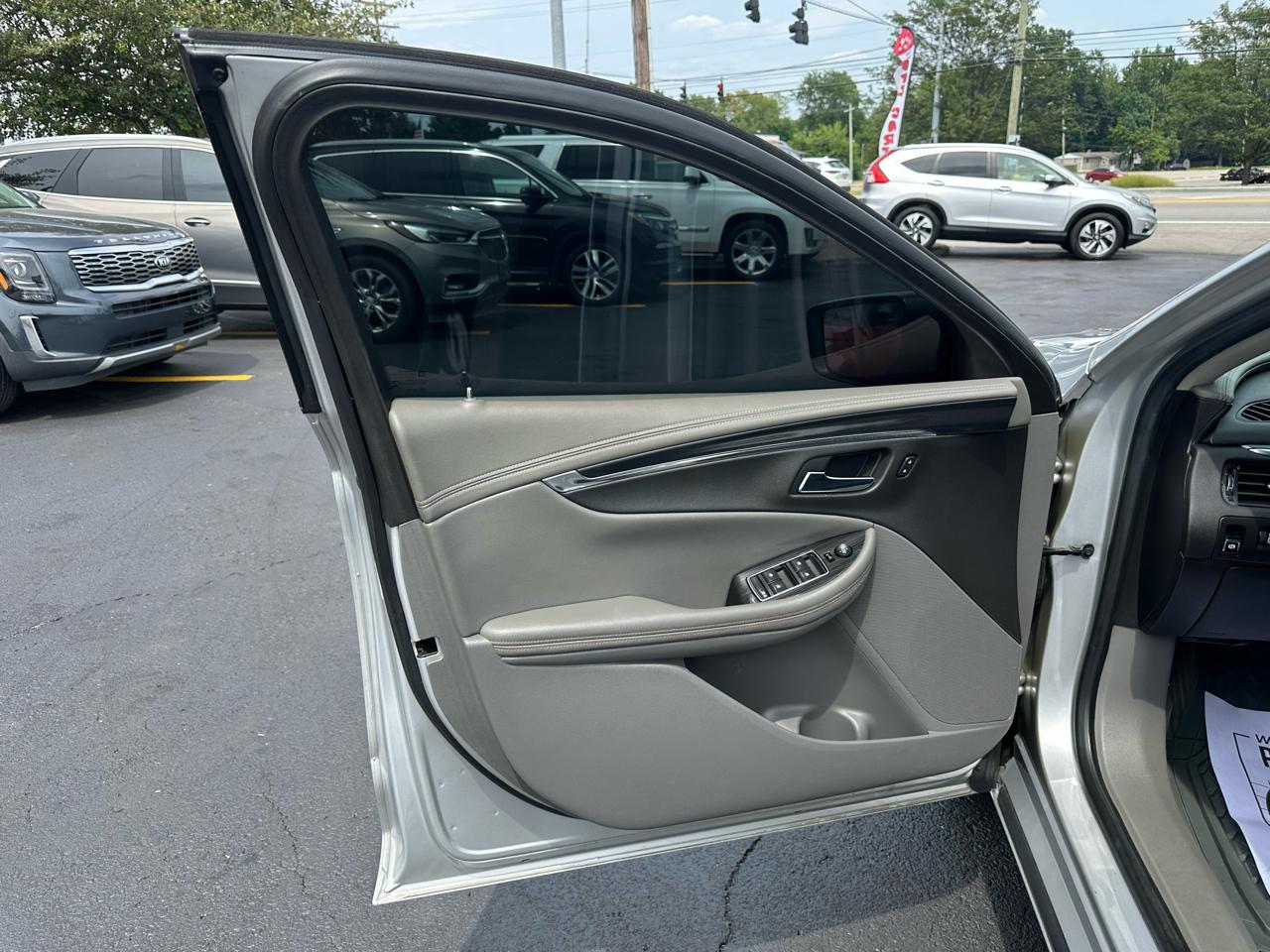 Chevrolet Impala 4dr Sdn LT w/1LT 2019