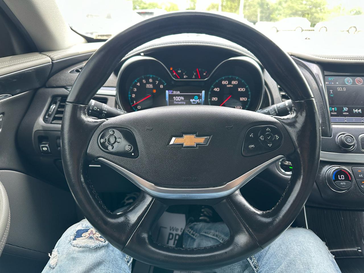 Chevrolet Impala 4dr Sdn LT w/1LT 2019