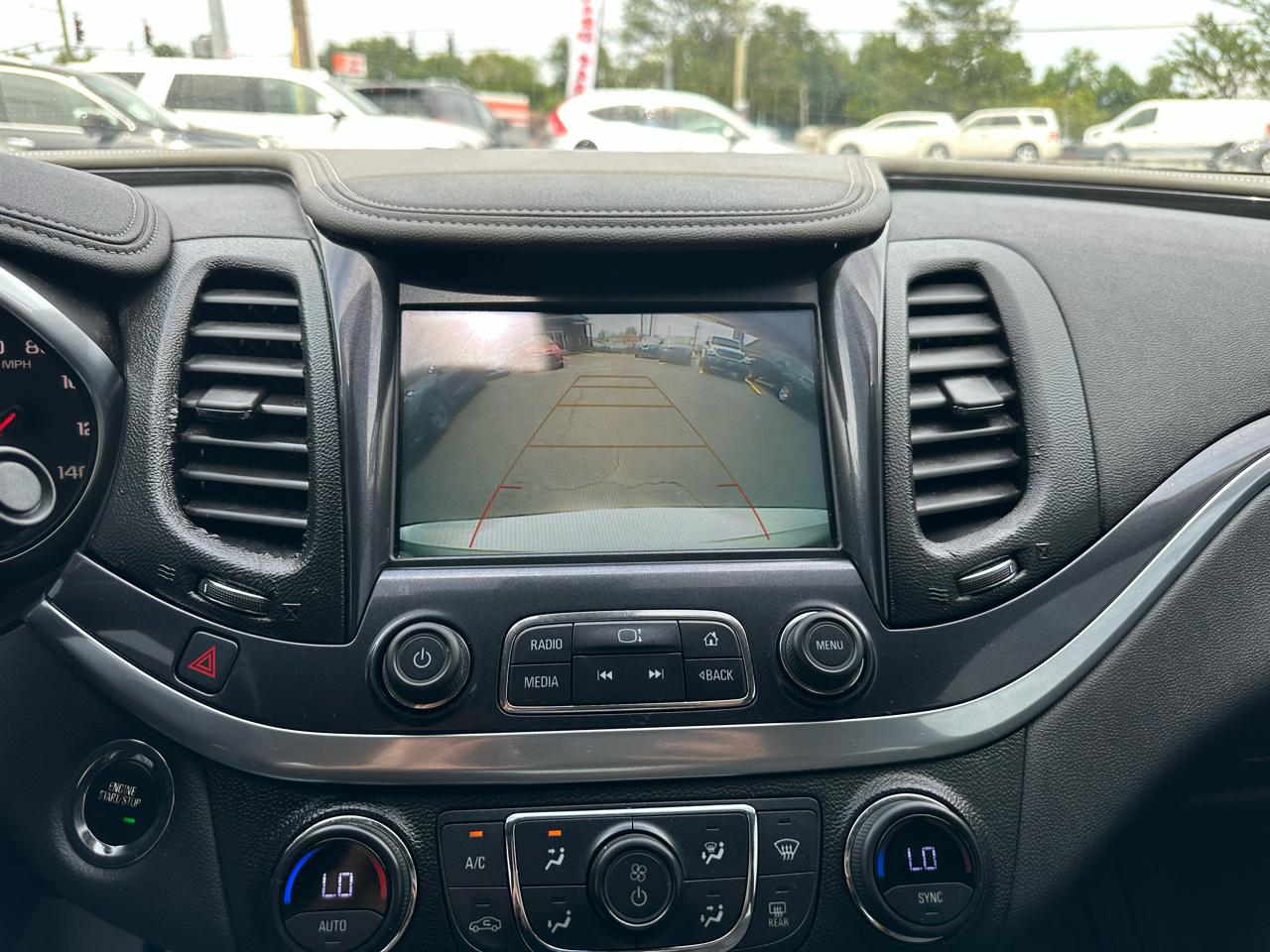 Chevrolet Impala 4dr Sdn LT w/1LT 2019