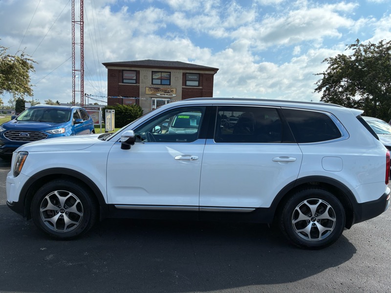 2021 Kia Telluride EX photo 2