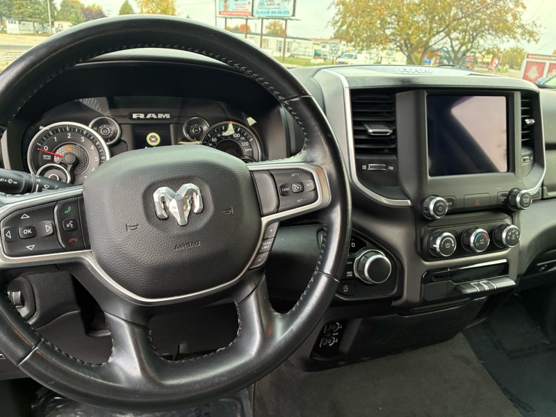 RAM 1500 Big Horn Crew Cab SWB 4WD 2019