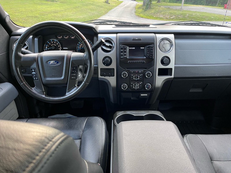 Ford F-150 4WD SuperCrew 145" XLT 2014 Ford F-150 4WD SuperCrew 145" XLT 2014