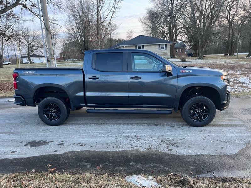 Chevrolet Silverado 1500 LT Trail Boss Crew Cab 4WD 2020