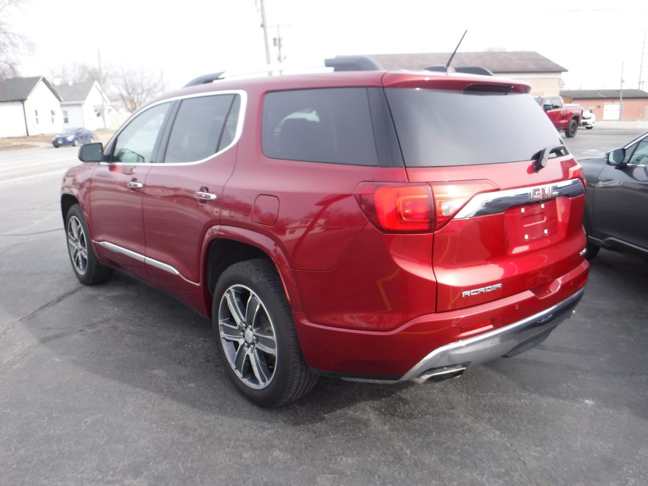 GMC Acadia AWD 4dr Denali 2019