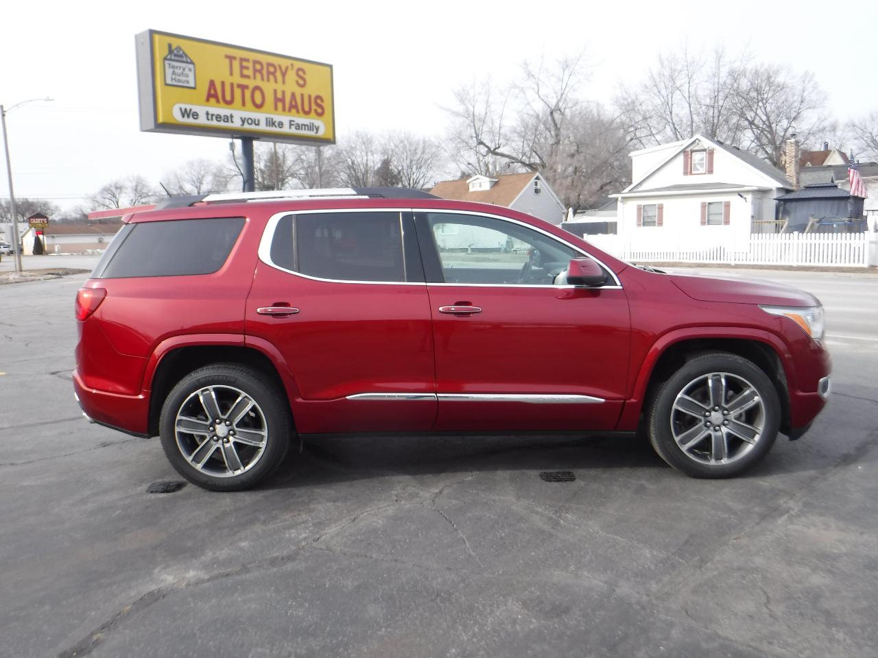 GMC Acadia AWD 4dr Denali 2019