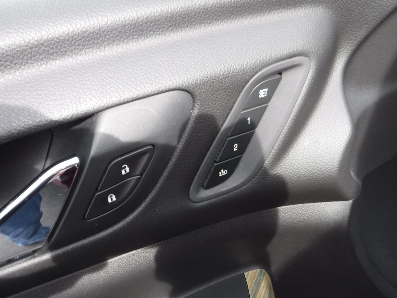 GMC Acadia AWD 4dr Denali 2019