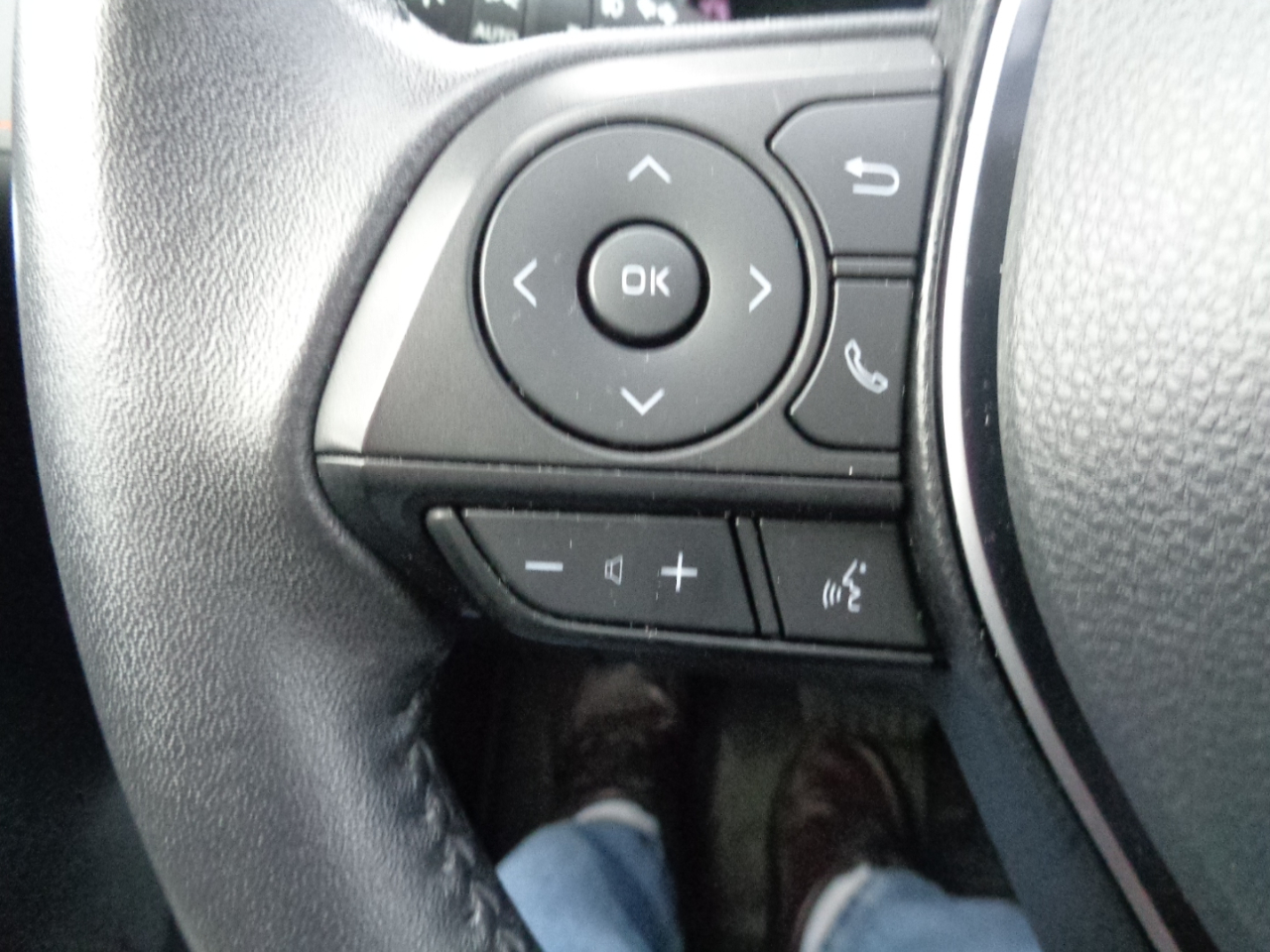 Toyota RAV4 Adventure 4D SUV FWD 2022