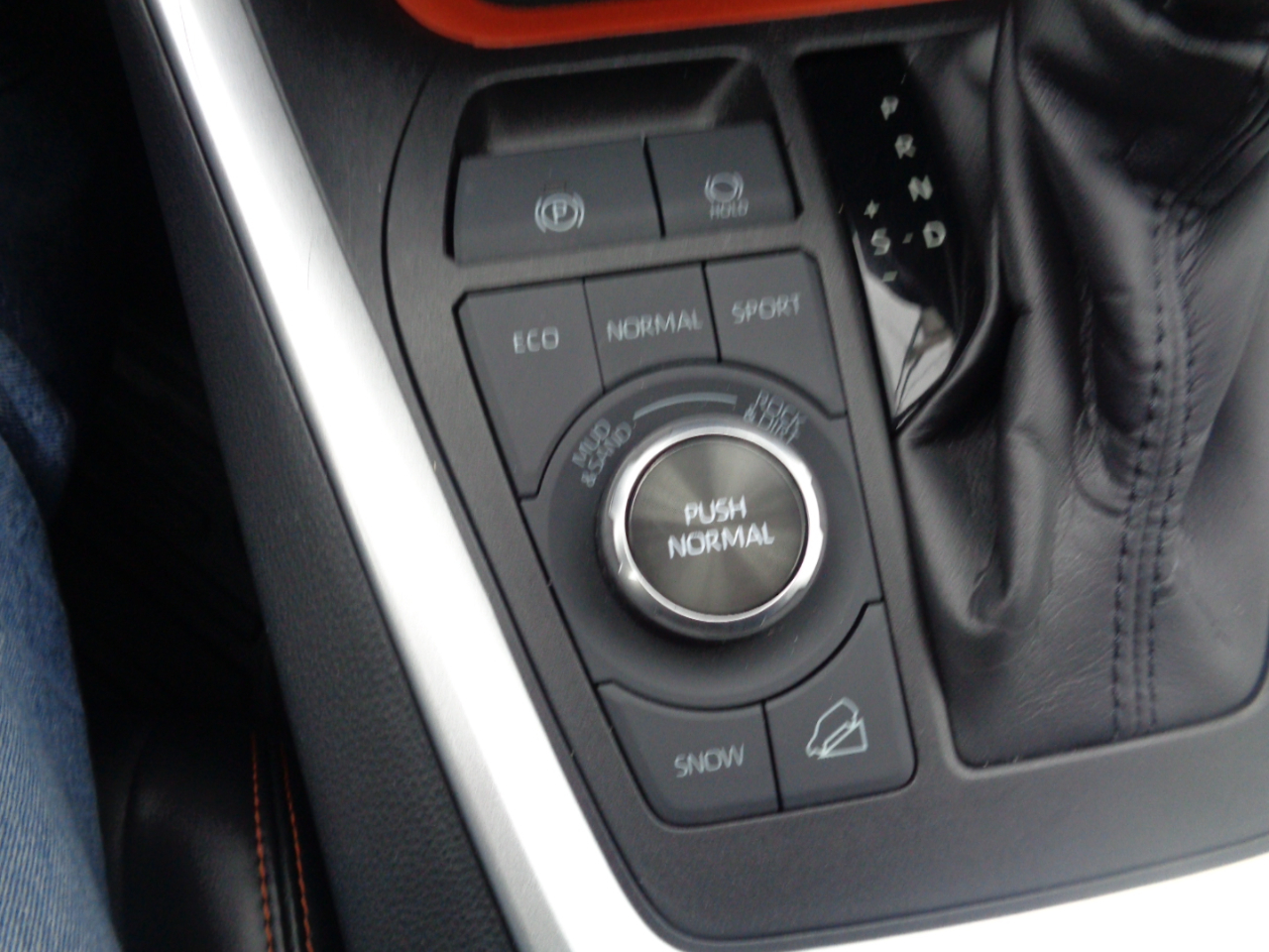 Toyota RAV4 Adventure 4D SUV FWD 2022