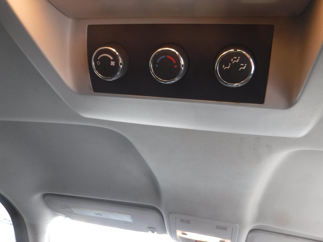 Chevrolet Suburban 2WD 4dr 1500 LS 2008