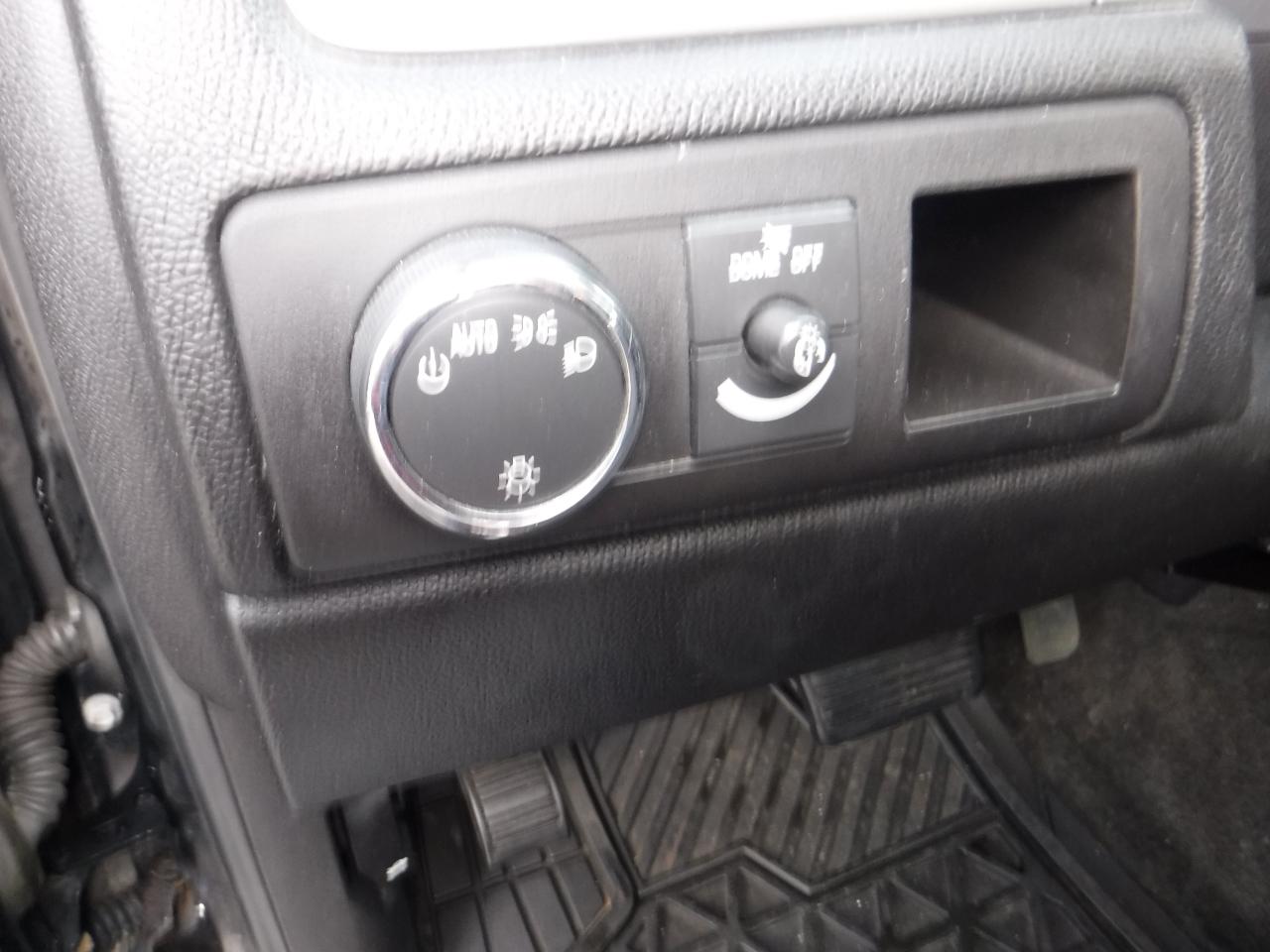 Chevrolet Suburban 2WD 4dr 1500 LS 2008