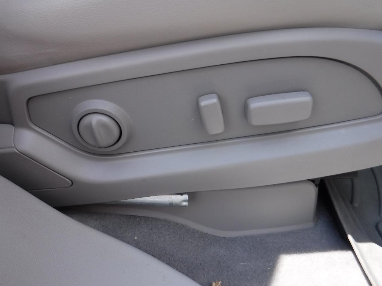 Buick Enclave FWD 4dr Leather 2015