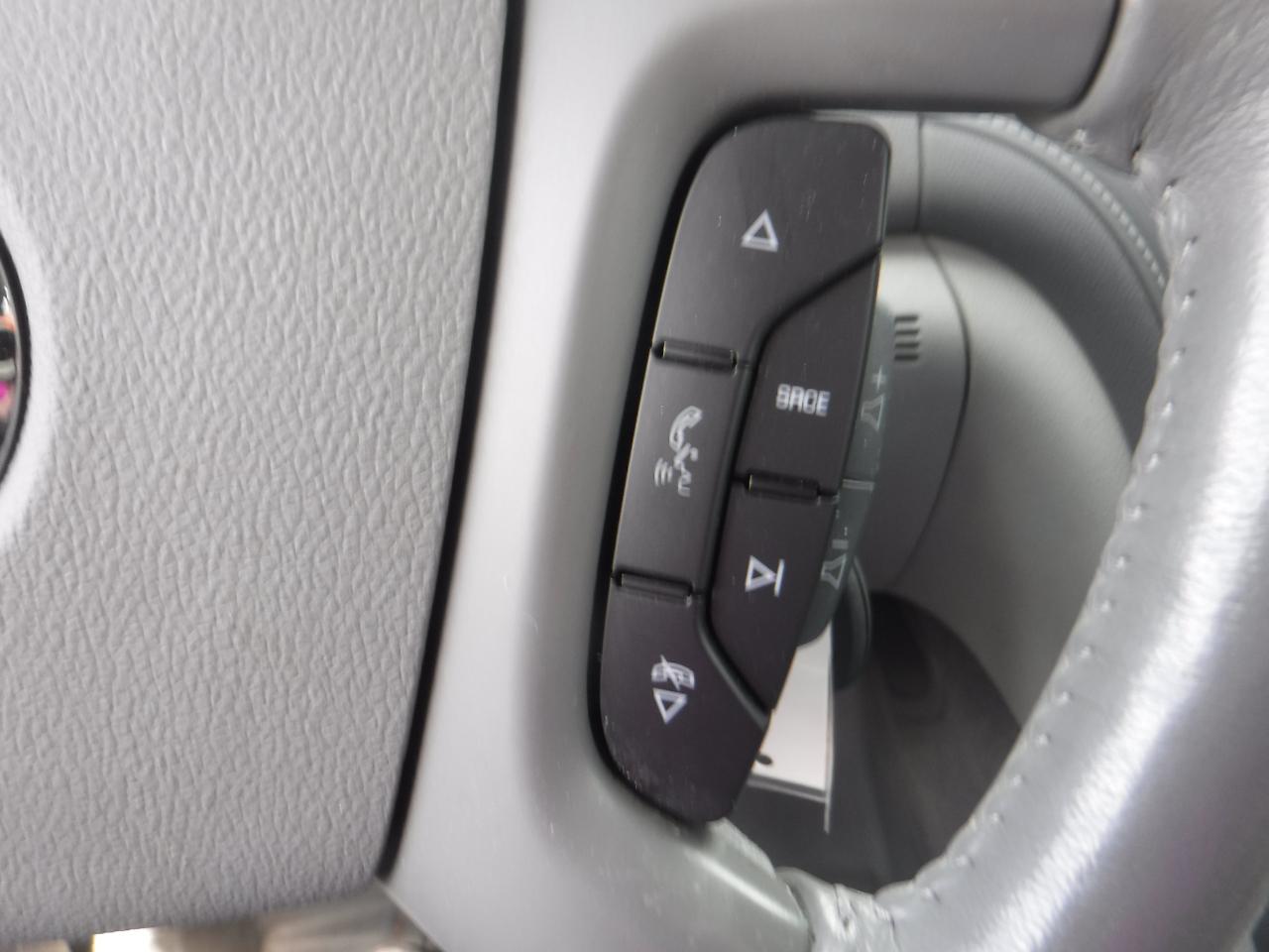 Buick Enclave FWD 4dr Leather 2015