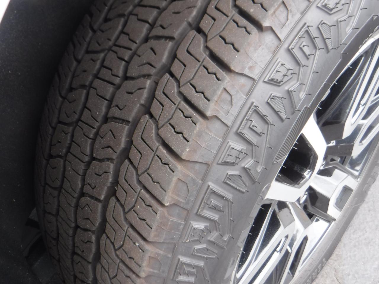 GMC Yukon 4WD 4dr AT4 2024