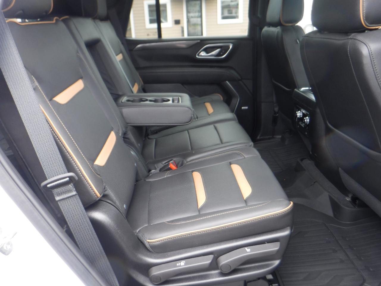 GMC Yukon 4WD 4dr AT4 2024