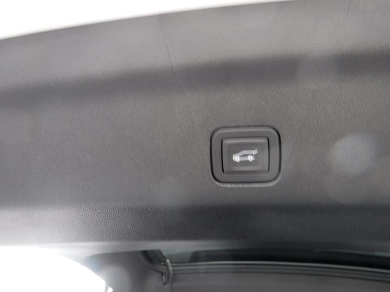 GMC Yukon 4WD 4dr AT4 2024