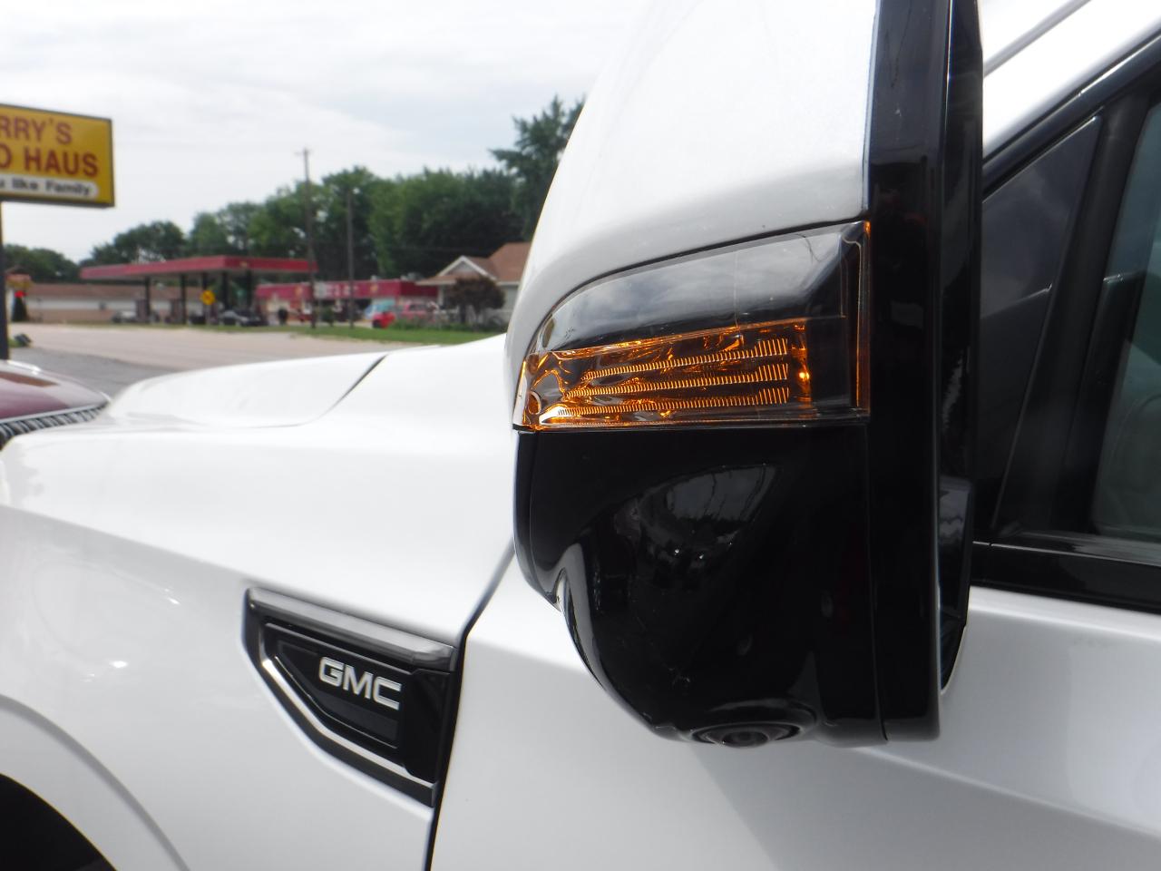 GMC Yukon 4WD 4dr AT4 2024