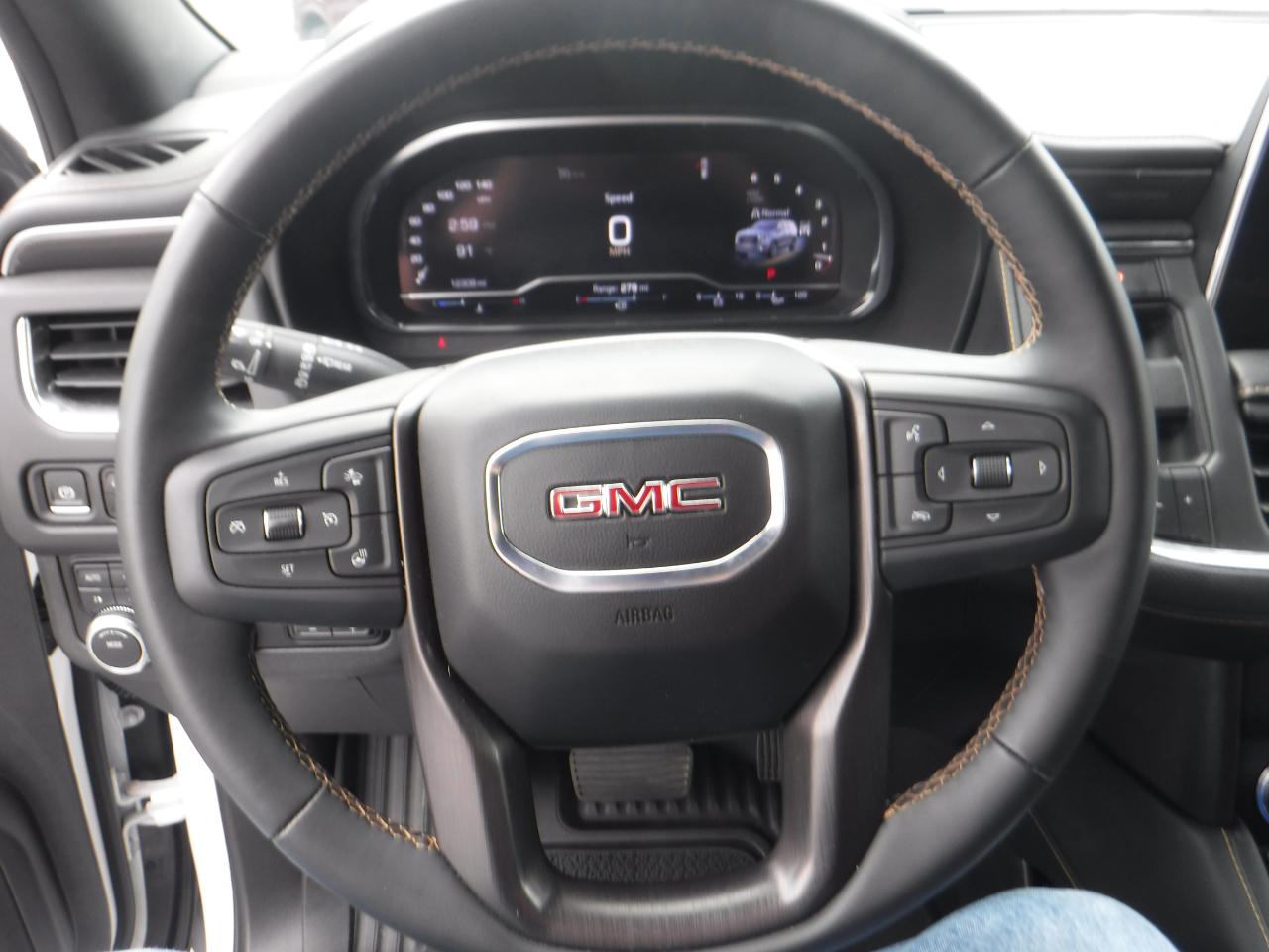 GMC Yukon 4WD 4dr AT4 2024