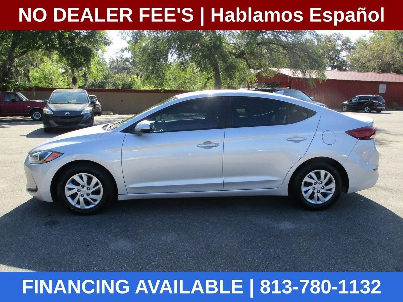 Hyundai Elantra SE 6AT 2017