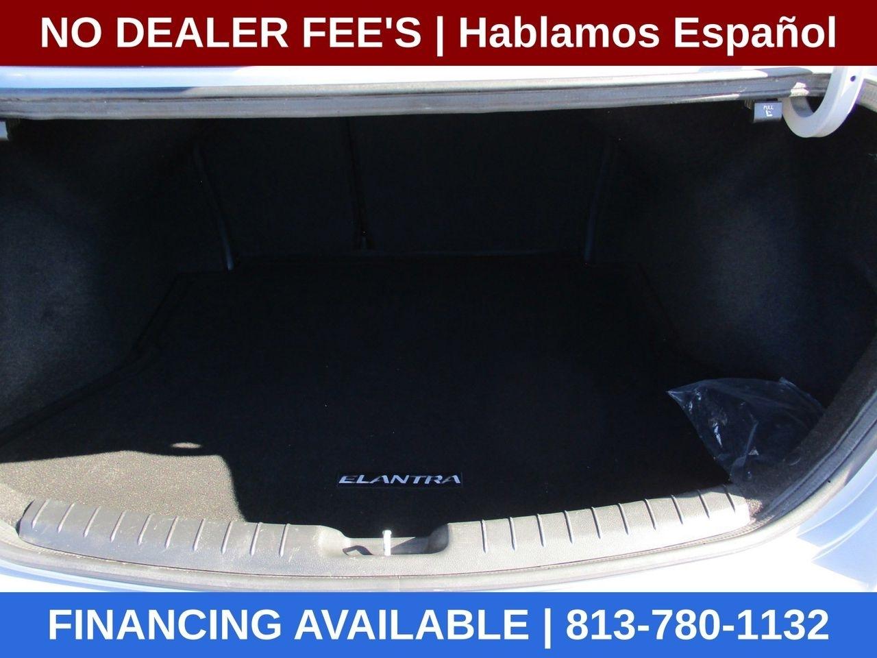 Hyundai Elantra SE 6AT 2017