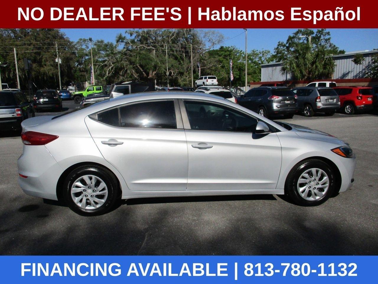 Hyundai Elantra SE 6AT 2017