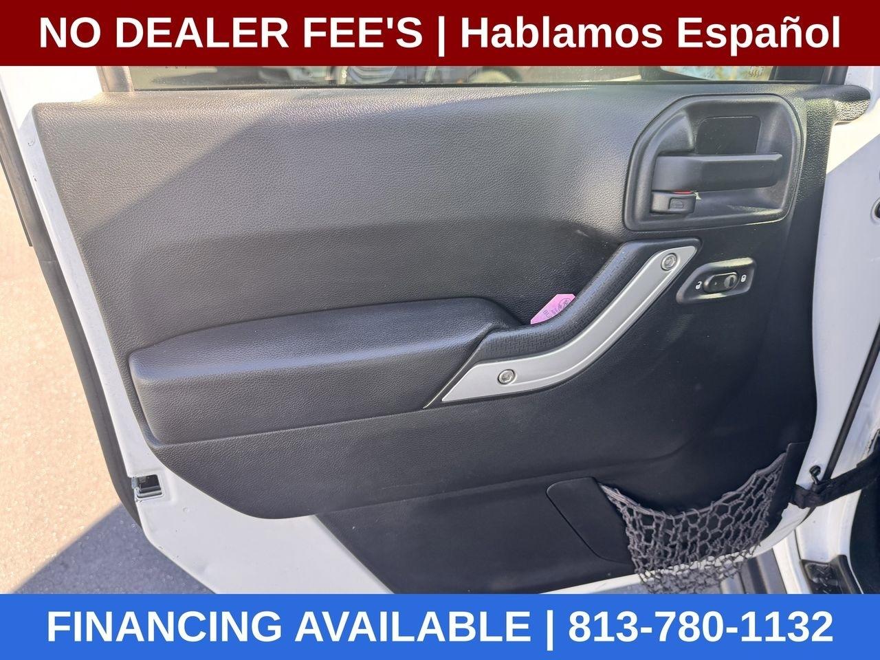 Jeep Wrangler Unlimited Sahara 4WD 2013