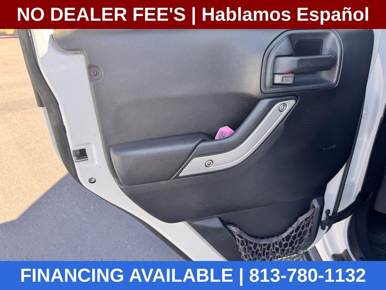 Jeep Wrangler Unlimited Sahara 4WD 2013