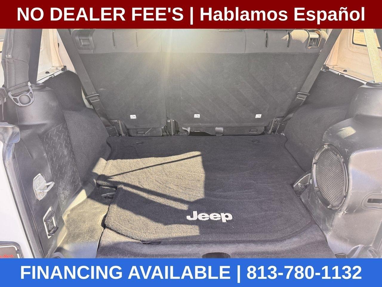 Jeep Wrangler Unlimited Sahara 4WD 2013