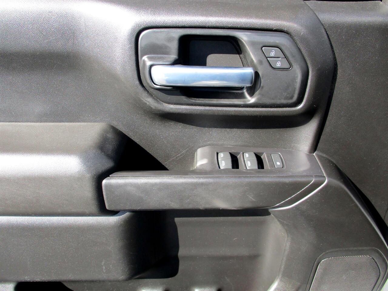 GMC Sierra 1500 Base Double Cab 2WD 2021 GMC Sierra 1500 Base Double Cab 2WD 2021