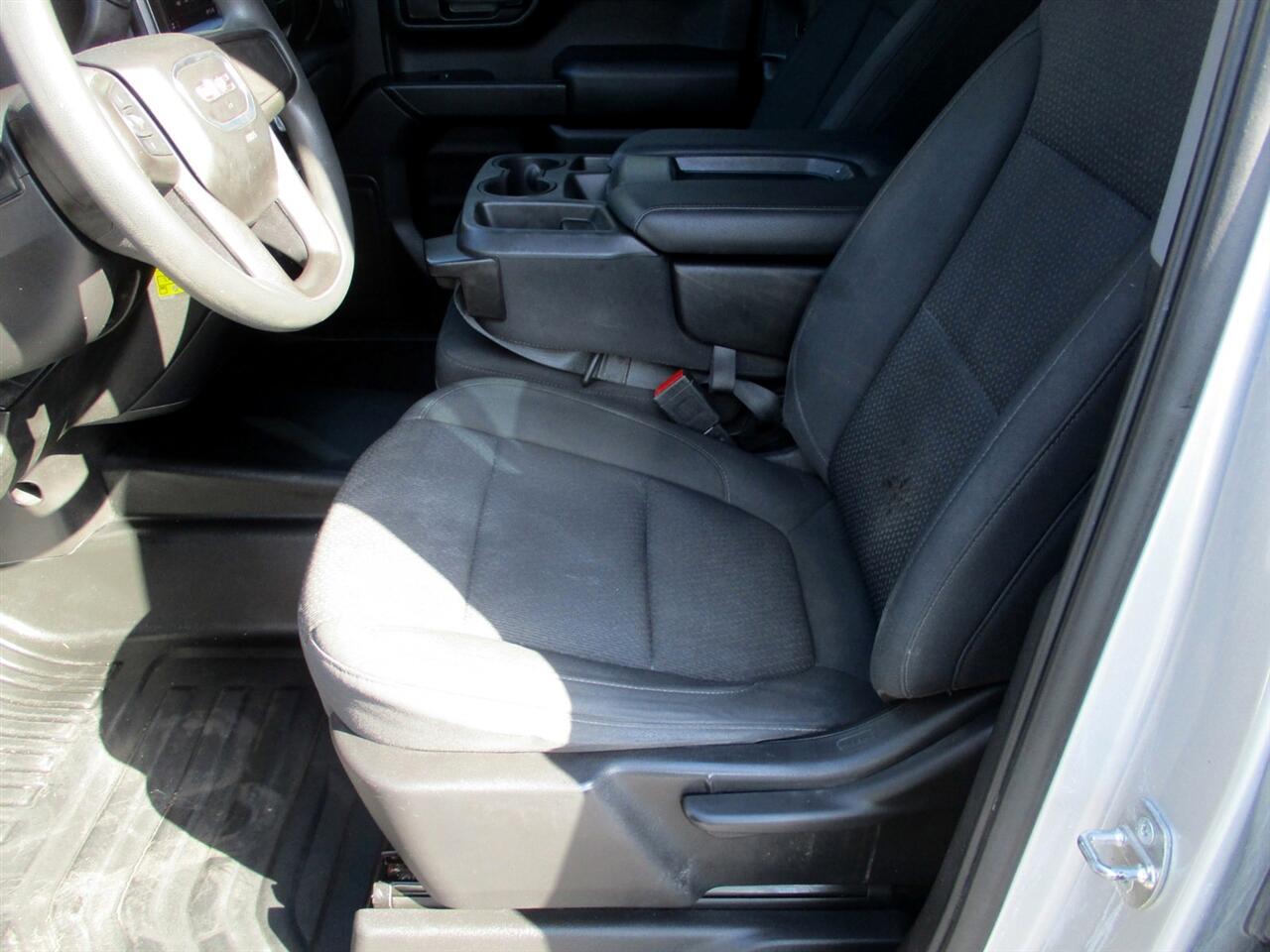 GMC Sierra 1500 Base Double Cab 2WD 2021 GMC Sierra 1500 Base Double Cab 2WD 2021