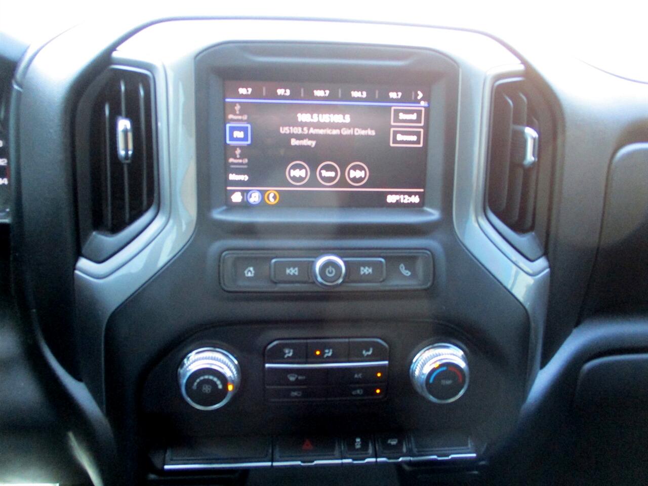 GMC Sierra 1500 Base Double Cab 2WD 2021 GMC Sierra 1500 Base Double Cab 2WD 2021