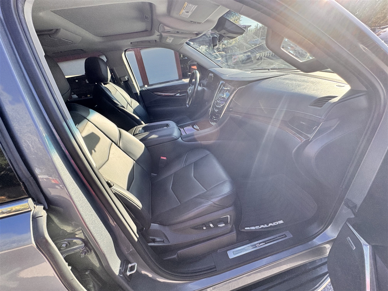 Cadillac Escalade Luxury 2WD 2018 Cadillac Escalade Luxury 2WD 2018