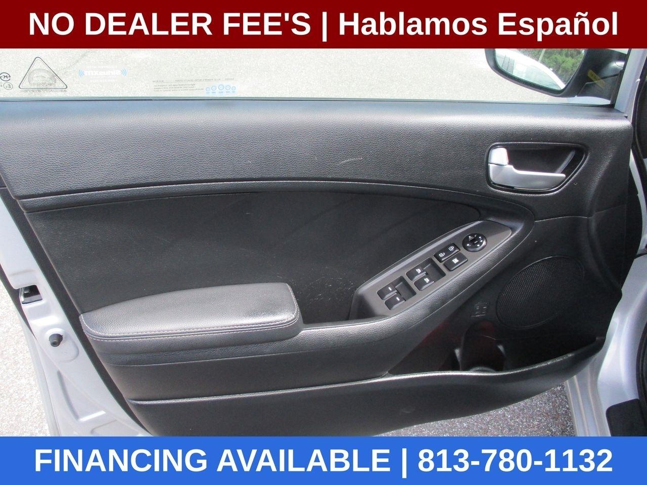 Kia Forte 5-Door LX 2017