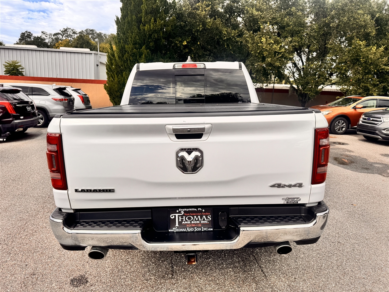 2019 Ram 1500 Laramie photo 3