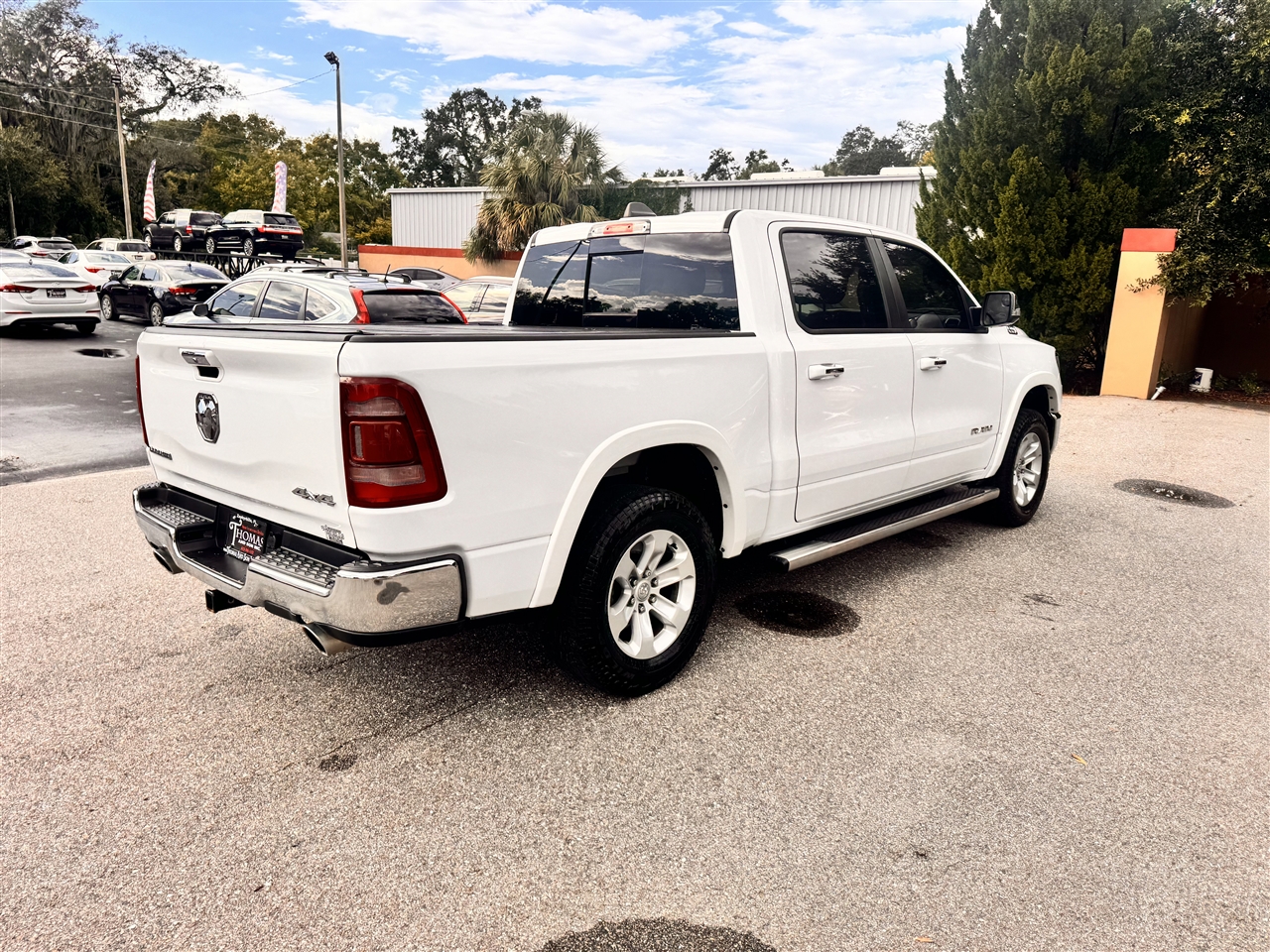 2019 Ram 1500 Laramie photo 4