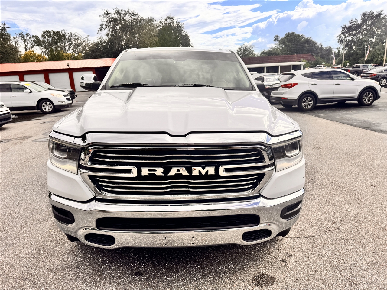 2019 Ram 1500 Laramie photo 7