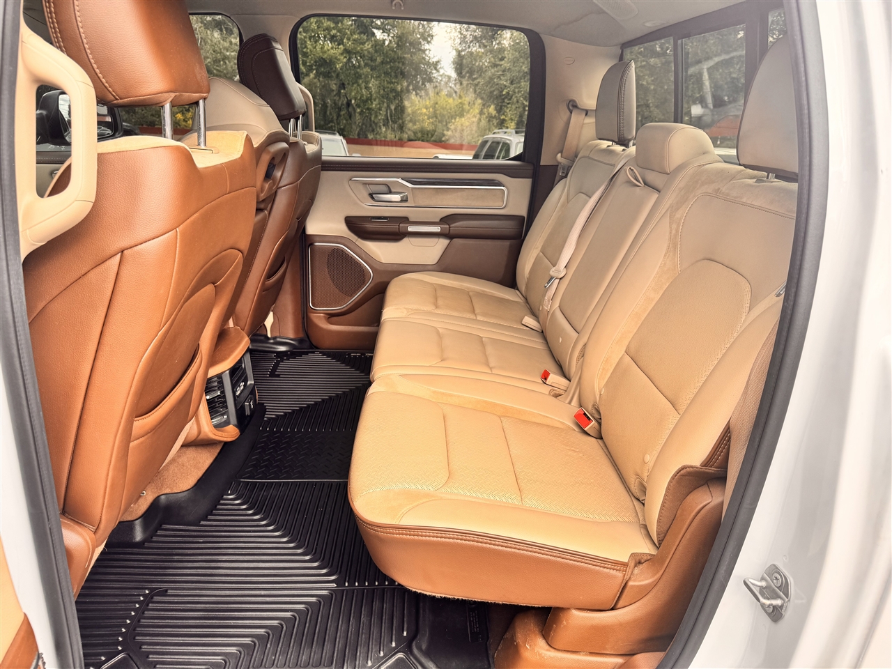2019 Ram 1500 Laramie photo 20