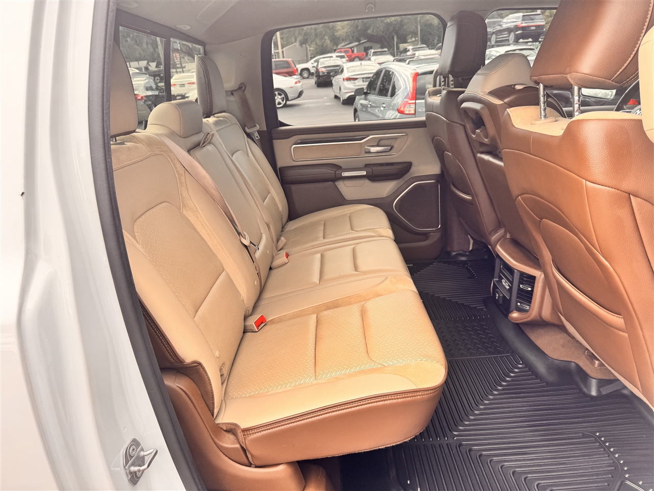 2019 Ram 1500 Laramie photo 22