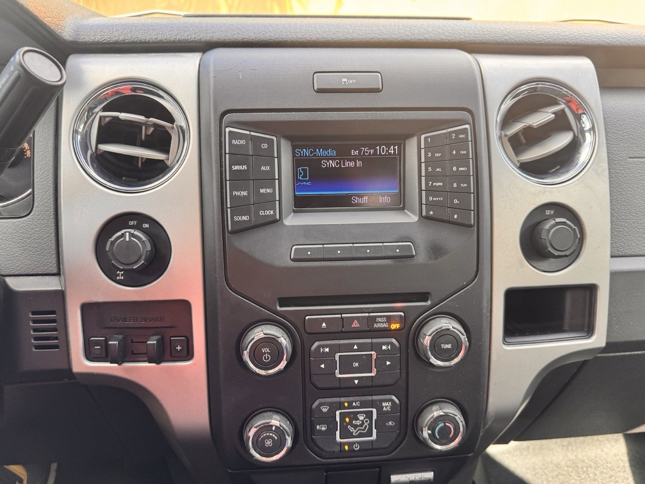 2013 Ford F-150 XLT photo 15